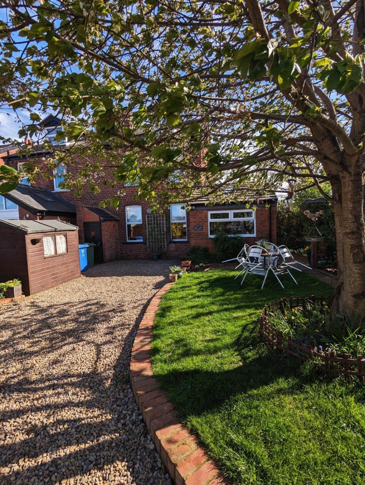 Number 18 Bed & Breakfast Whitby Exterior photo